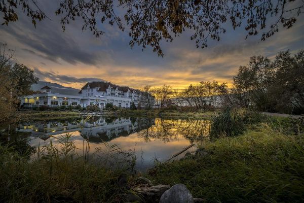 Hotel BW Premier Collection Prestige Harbourfront Resort (Salmon Arm)